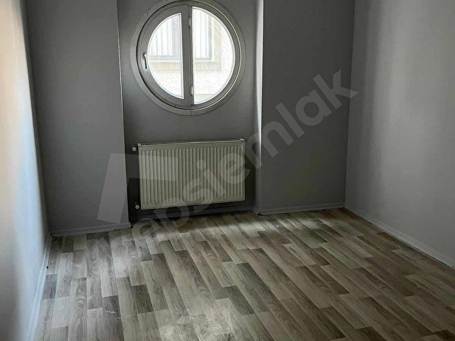 BEYLİKDÜZÜ YAKUPLU HÜRRİYET BULVARI SATILIK 3+1 DAİRE