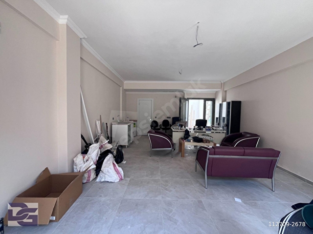 URLA MERKEZDE TİCARİ FAALİYETE HAZIR KİRALIK İŞ YERİ - Görsel 3