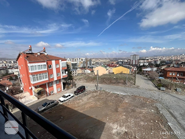 *EMLAK KOMBİN* Kiralık DAİRE 1+1 MERKEZİ KONUMDA - Görsel 16