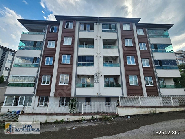 KARABÜK 5000 EVLER BULAKYOLUNDA ARA KAT EŞYALI 2+0 DAİRE KİRALIKTIR