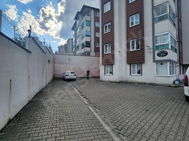 KARABÜK 5000 EVLER BULAKYOLUNDA ARA KAT EŞYALI 2+0 DAİRE KİRALIKTIR - Görsel 3