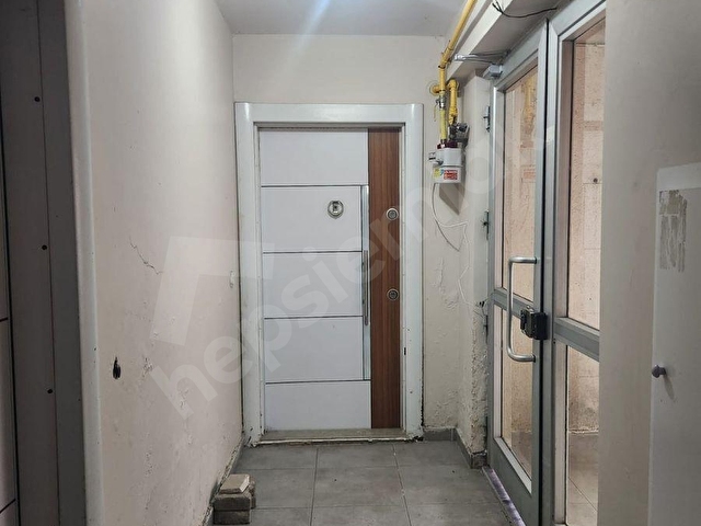 KARABÜK 5000 EVLER BULAKYOLUNDA ARA KAT EŞYALI 2+0 DAİRE KİRALIKTIR - Görsel 7