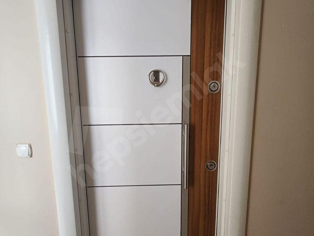 KARABÜK 5000 EVLER BULAKYOLUNDA ARA KAT EŞYALI 2+0 DAİRE KİRALIKTIR - Görsel 8