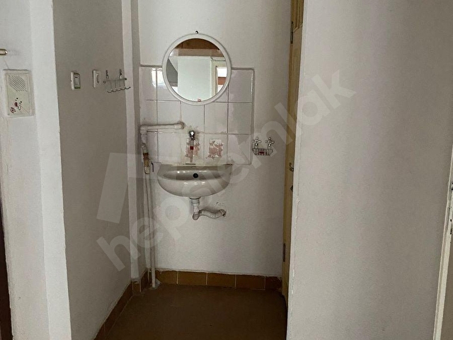 SUBAYEVLERI ERGÜN  SOKAKTA 3 ARTI 1 KATTA KOMBİLİ - Görsel 9