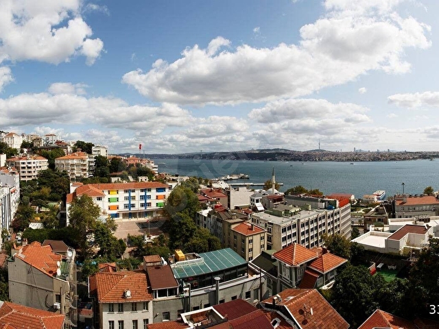 Cihangir 23te Büyüleyici Boğaz Manzaralı Daire