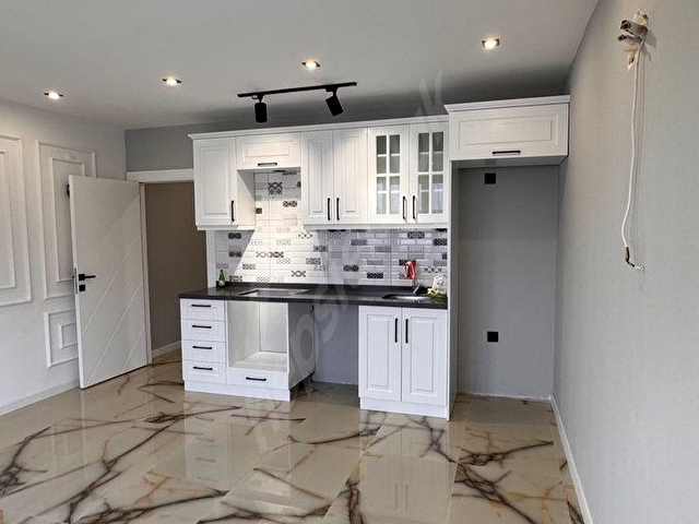 AYVALIK SARIMSAKLININ EN PRESTİJLİ SİTESİNDE EBEVEYN BANYOLU SATILIK 2+1DAİRE - Görsel 17