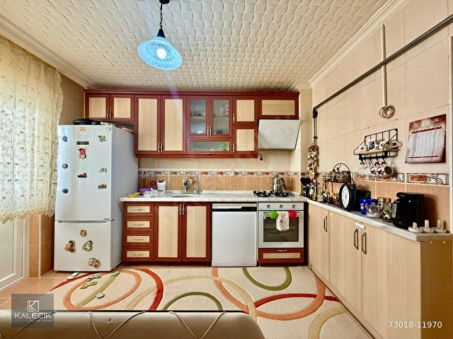 KALECİK EMLAKTAN █ CADDE ÜZERİ E.BANYO KİLER 2 BALKON 3+1 140m²