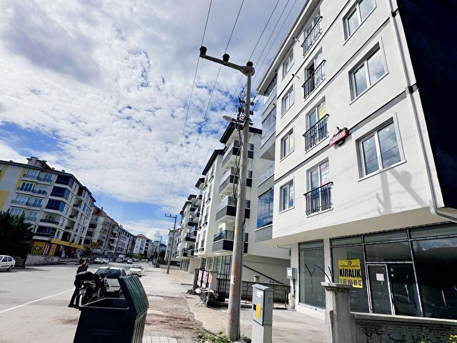 KURTULUŞ CADDE ÜSTÜ 2+0 SIFIR GENİŞ ÖN CEPHE DAİRE ! - Görsel 7
