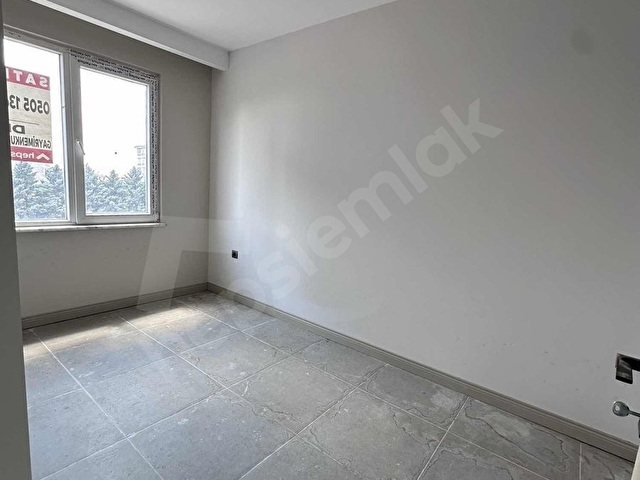 KURTULUŞ CADDE ÜSTÜ 2+0 SIFIR GENİŞ ÖN CEPHE DAİRE ! - Görsel 3