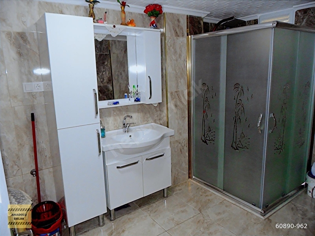 Satılık 3+1 130 m2 1.kat daire arsa tapulu 30 yıllık bina - Görsel 28