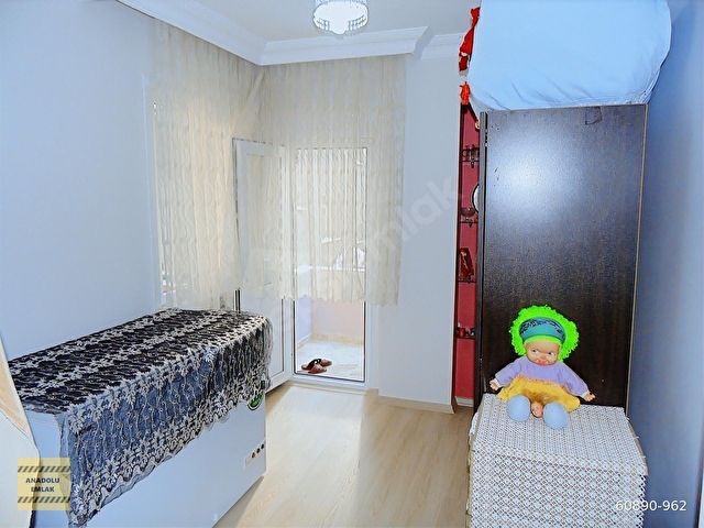 Satılık 3+1 130 m2 1.kat daire arsa tapulu 30 yıllık bina - Görsel 20