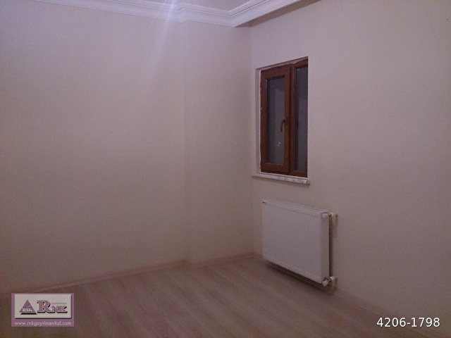 Rnkdan Halide Edipte Tanır Sokakta 1+1 Kiracılı Kot 2 Daire