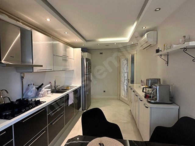 YEŞİLKÖY SAHİLE YAKIN BUTİK BİNADA 160 M2 3+1 LÜX ARA KAT - Görsel 15