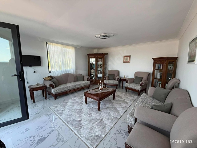 KOCAELİ BAŞİSKELEDE DENİZ MANZARALI, HAVUZLU LÜKS MÜSTAKİL VİLLA - Görsel 30