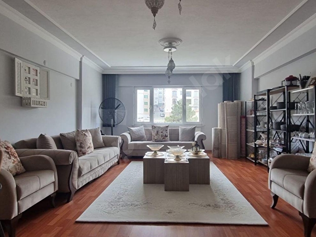 HUZUR EMLAKTAN TEKİRDAĞ ÇİFTLİKÖNÜ SOĞUKKUYU CEM MARKET ÜSTÜNDE GENİŞ SATILIK 3+1 DAİRE - Görsel 4