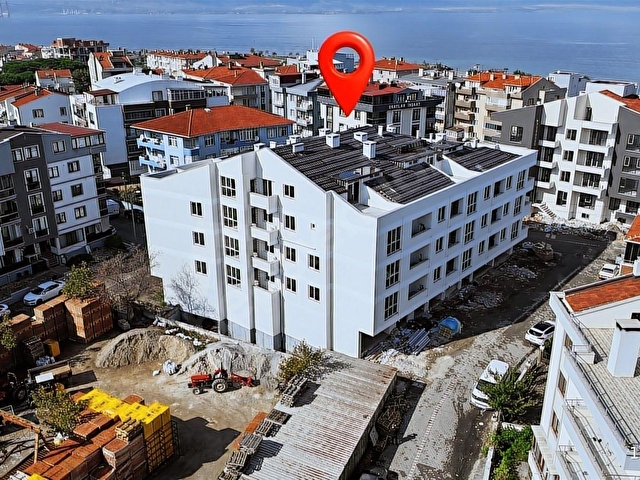 ÇANAKKALE LAPSEKİ TAM DENİZE YAKIN 2+1 SATILIK DAİRE