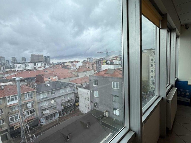 ÜMRANİYE MERKEZDE METROYA KOMŞU SATILIK OFİS KATI MANZARALI - Görsel 8