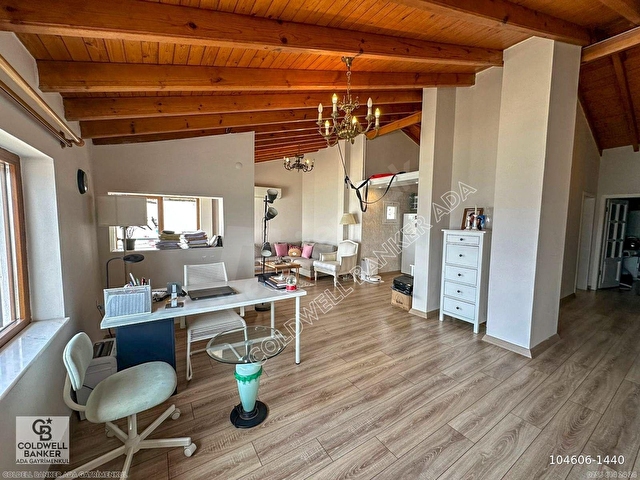Kuşadası Kordonda Panoramik Deniz Manzaralı Dubleks Yalı Dairesi - Görsel 28