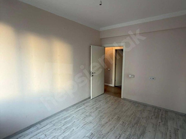 Melikşah Beyşehir Caddesi Üzeri Geniş Kapalı Otoparklı 4+1 - Görsel 7