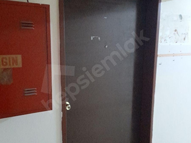 Kemeraltında sekreteryalı kiralık ofis - Görsel 10
