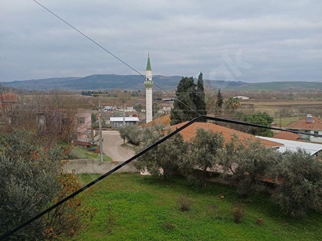 Manyas Kızık’ta Doğayla İç İçe 1100 m² Arazi Üzerinde İki Katlı Ev - Görsel 5