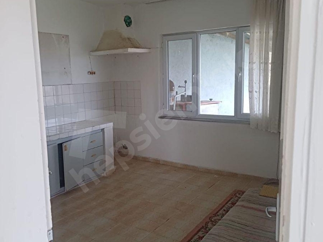 Manyas Kızık’ta Doğayla İç İçe 1100 m² Arazi Üzerinde İki Katlı Ev - Görsel 7