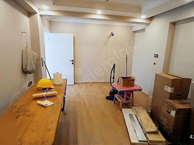 Cihangir de Yeni binada kısmi manzaralı 3+1 bahçeli - Görsel 24