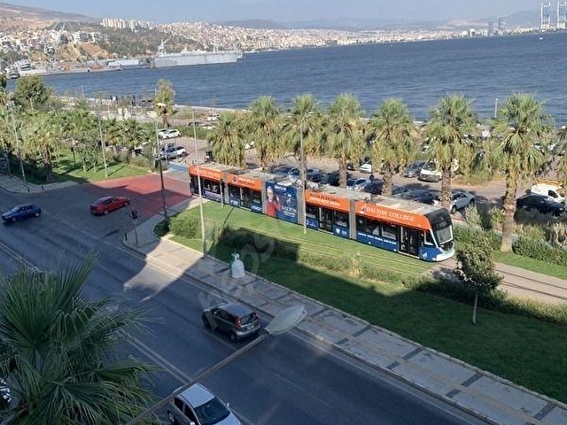 KARŞIYAKA ANITA YAKIN MUHTEŞEM MANZARALI 125 M2 3+1 KİRALIKDAİRE - Görsel 21