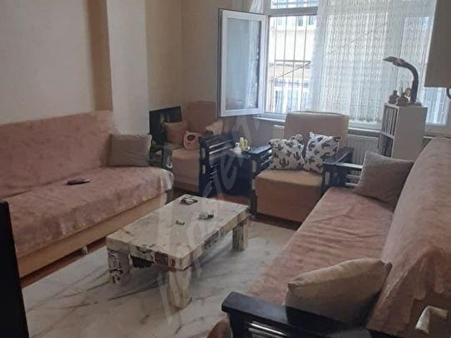 4 LEVENT METROYA YAKIN ANA CADDE ARKASI KİRALIK 2+1 DAİRE