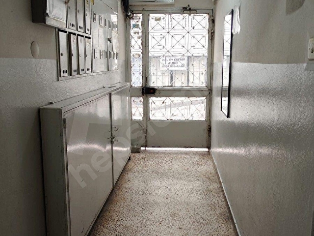 Üçyol metro yakını ferah güzel daire - Görsel 2