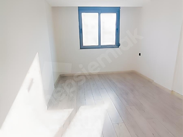 2+1 satılık daire ebeveyn banyolu iskânli denize yürüme - Görsel 9