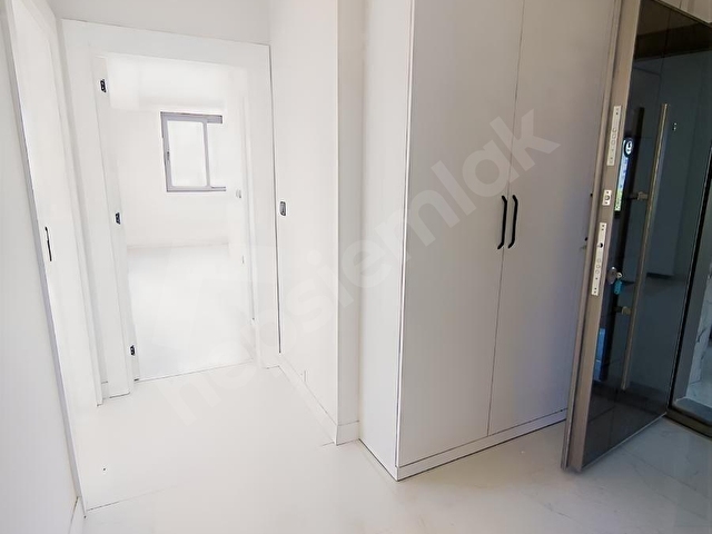 2+1 satılık daire ebeveyn banyolu iskânli denize yürüme - Görsel 12