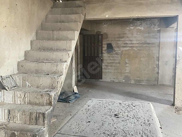 KARABAĞLAR SANAYİDE KİRALIK 2 KATLI DÜKKAN 200 m2