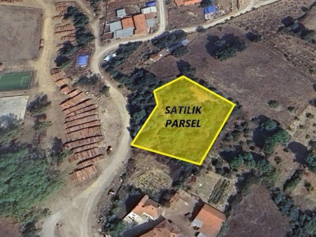 LION EMLAKTAN İVRİNDİ KORUCUDA 2.234M² KÖY MERKEZİNDE ARAZİ - Görsel 2