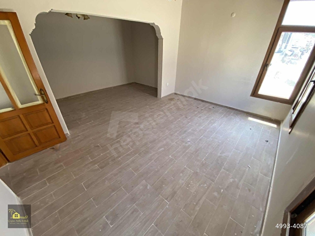 Çeşme Kiralık 3+1 Eşyasız - Görsel 9