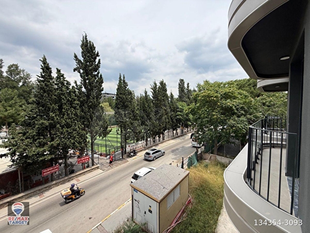 RE/MAX TARGET ALLWAYS BORNOVA SİTESİNDE KİRALIK 2+1 DAİRE - Görsel 11