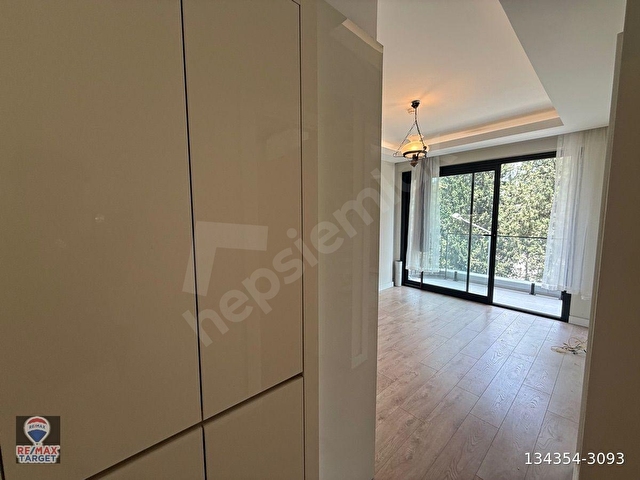 RE/MAX TARGET ALLWAYS BORNOVA SİTESİNDE KİRALIK 2+1 DAİRE - Görsel 3