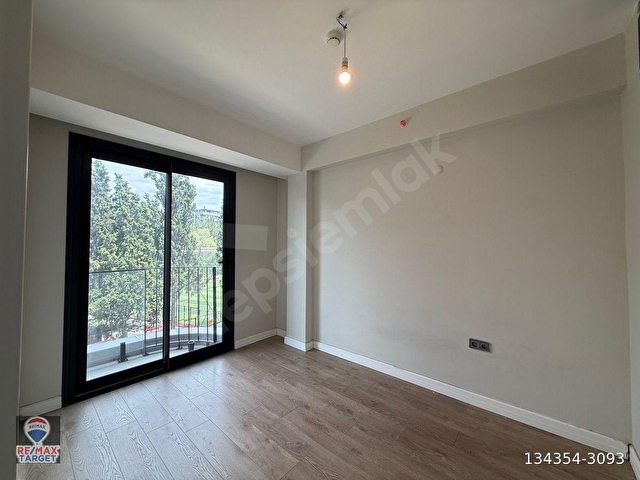 RE/MAX TARGET ALLWAYS BORNOVA SİTESİNDE KİRALIK 2+1 DAİRE - Görsel 7