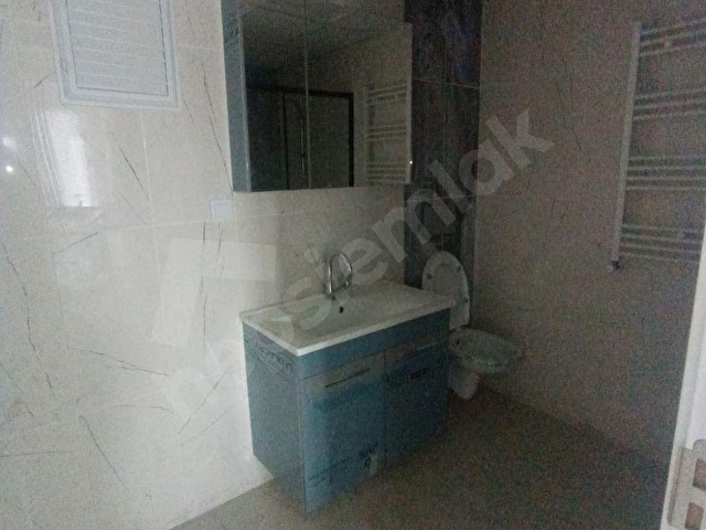 BİZİM EMLAKTAN ÖZGÜRKENTTE ARA KAT İLK KULLANIM 3+1 DAİRE - Görsel 7