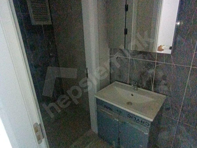 BİZİM EMLAKTAN ÖZGÜRKENTTE ARA KAT İLK KULLANIM 3+1 DAİRE - Görsel 14