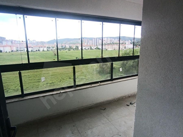 BİZİM EMLAKTAN ÖZGÜRKENTTE ARA KAT İLK KULLANIM 3+1 DAİRE - Görsel 9