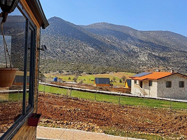 ACİL SATILIK DÖŞEMEALTI AKKOÇTA SATILIK 3346M2 TARLA - Görsel 2