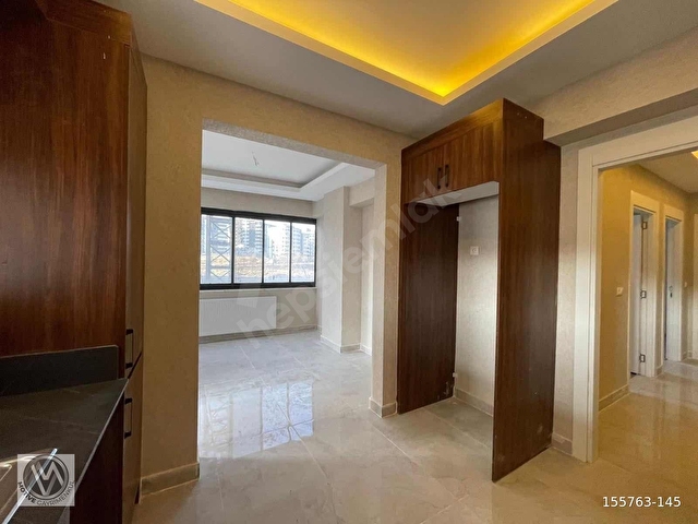 BEŞTEPEDE SATILIK 2.5+1 OTURUMA HAZIR DAİRE - Görsel 3