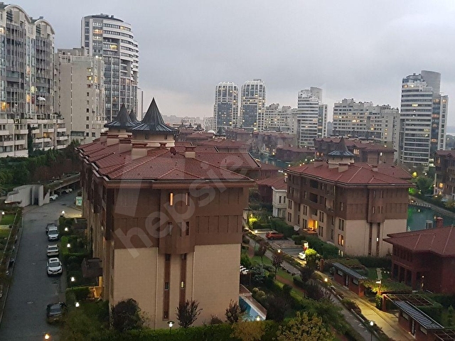 SİNPAŞ BOSPHORUS CİTY FULL EŞYALI KİRALIK 1+1 DAİRE PEYZAJ - Görsel 4