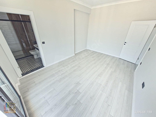 GÖMEÇ ÇARŞI MERKEZİNDE MUHTEŞEM KONUMDA 3+1 DAİRE - Görsel 16
