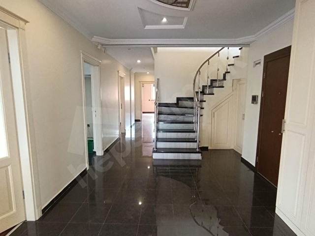 PERA EMLAKTAN FLORYA BEYTİDE 7+2 DENİZ MANZARALI 500 M2 DUBLEX - Görsel 13
