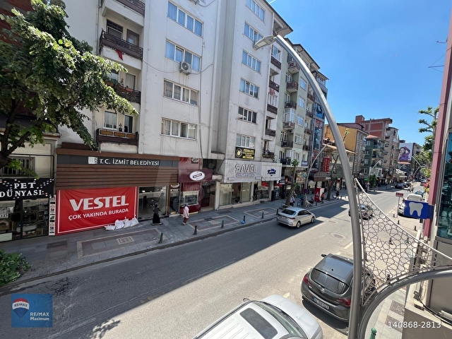 İzmit İnönü Caddesinde 32 m2 Teraslı Satılık 2+1 Daire - Görsel 8