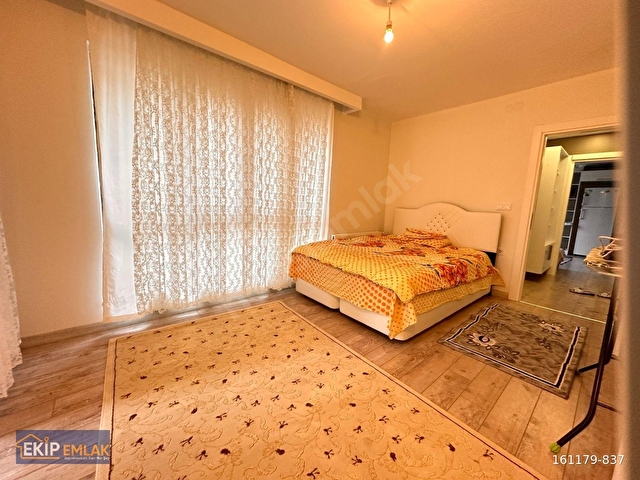 EKİP EMLAK; TRAMVAY ALTI, ÇİFT BALKON, LÜKS, EŞYALI KİRALIK 1+1 - Görsel 2