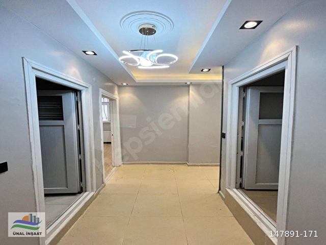 700 PEŞİNATLA DAİRE SAHİBİ OLUN!! MEYDANA YAKIN SATILIK 2+1 !! - Görsel 2