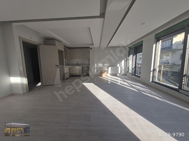 GENÇLİK EN GENİŞ SALONLU 2+1 SIFIR DAİRE ARA KATTA KOMBİLİ